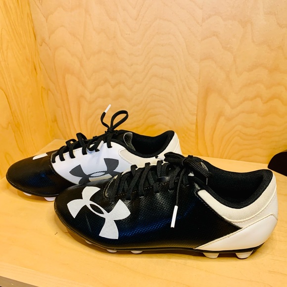 Under Armour Kids Cleats - Picture 4 of 8